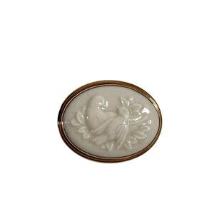 Lenox Made In USA Gold-Tone Porcelain Brooch With White Doves Lovebirds Design
